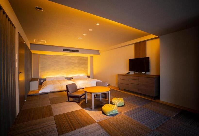 اتاق استاندارد چهار تخته, Yunokawa Prince Hotel Nagisatei