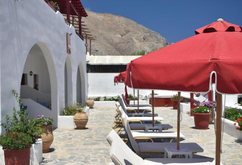 استودیوی استاندارد با چشم‌انداز دریا, Ostria Beach Studios