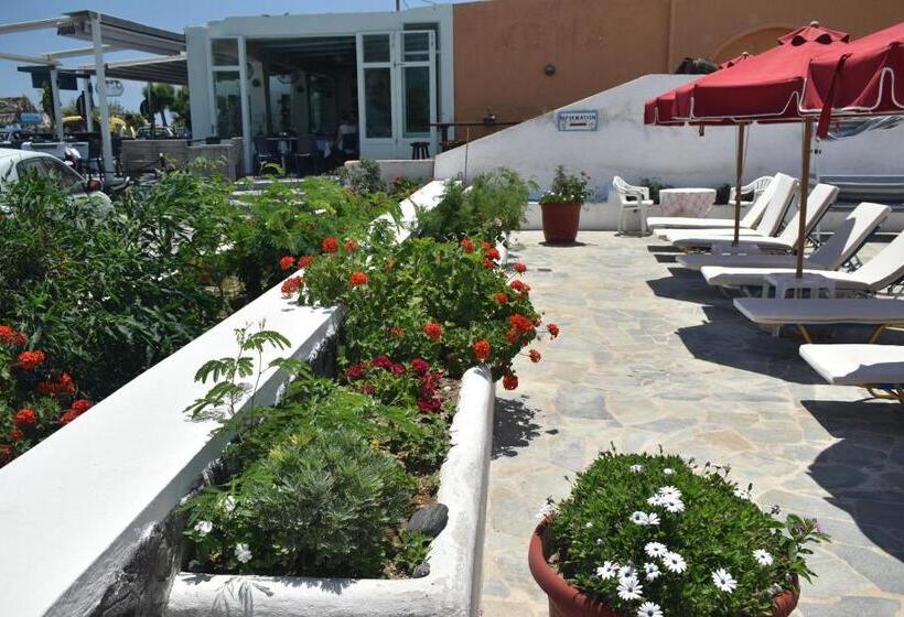 استودیوی استاندارد با چشم‌انداز دریا, Ostria Beach Studios