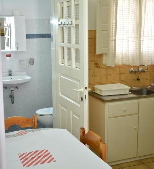 استودیوی استاندارد, Ostria Beach Studios