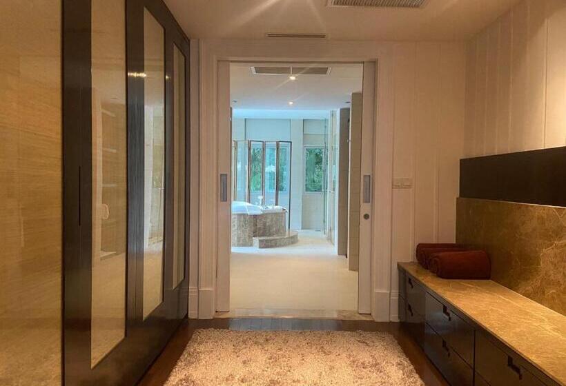 سوییت, Phuket Panwa Beachfront Resort