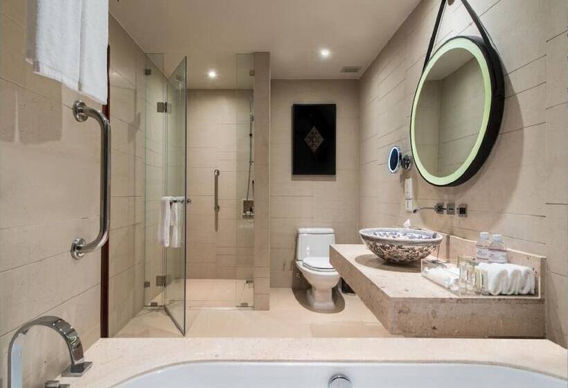 اتاق استاندارد با چشم‌انداز دریا, Phuket Panwa Beachfront Resort