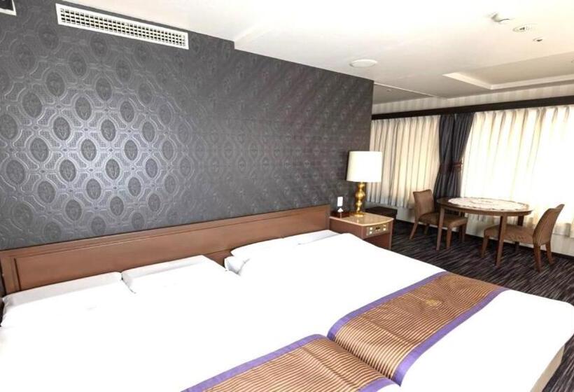 Номер Deluxe, New Osaka Hotel Shinsaibashi