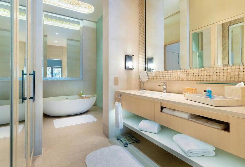 ویلای 1 خوابه, Resorts World Sentosa  Equarius Villas