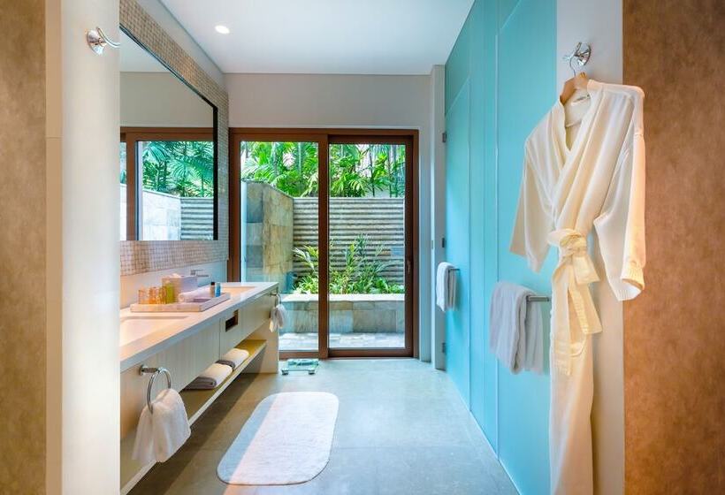 ویلای 2 خوابه, Resorts World Sentosa  Equarius Villas