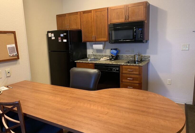 استودیوی استاندارد, Candlewood Suites Jonesboro, An Ihg