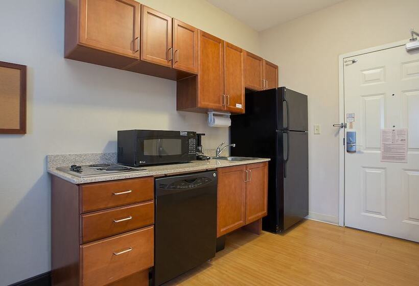 استودیوی استاندارد, Candlewood Suites Tuscaloosa, An Ihg