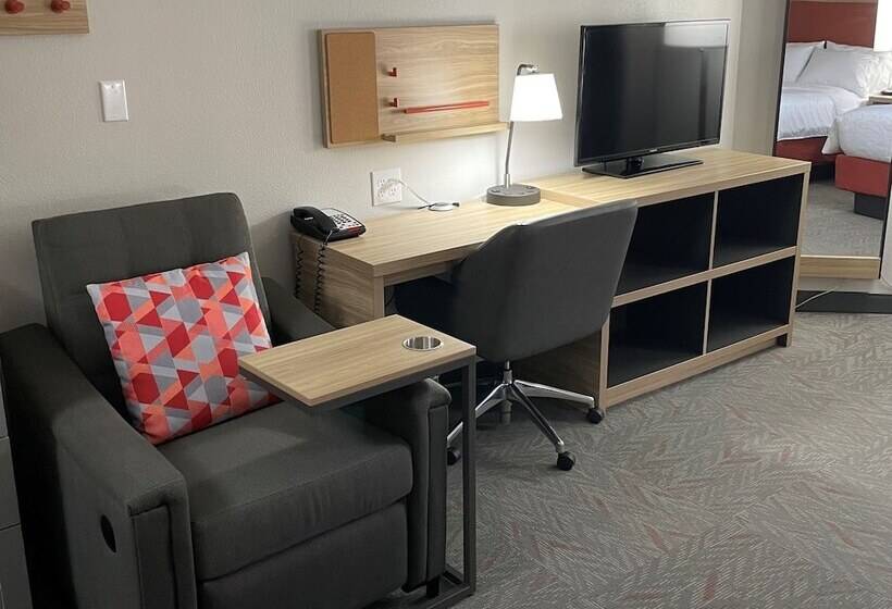 استودیوی استاندارد, Candlewood Suites Tuscaloosa, An Ihg