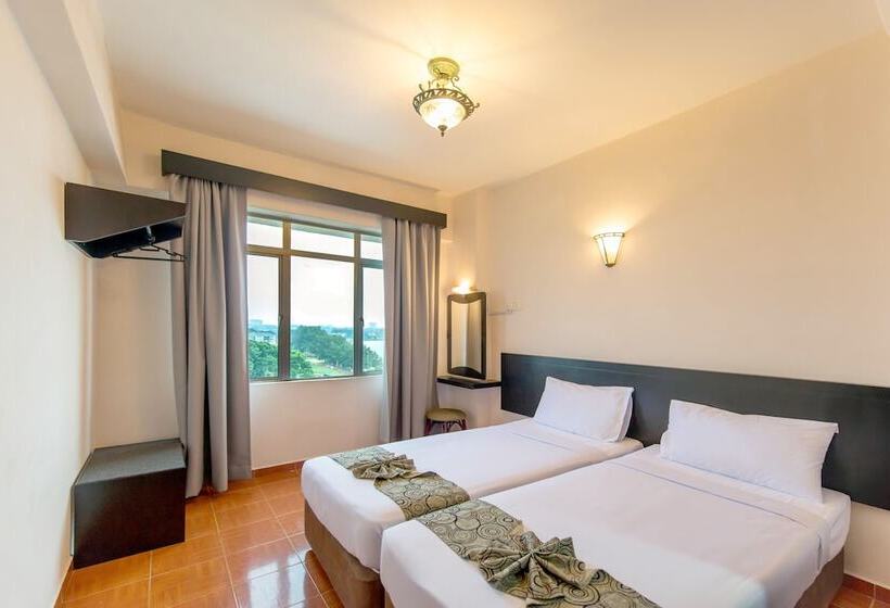 침실 3개 바다 전망 아파트, Glory Beach Resort