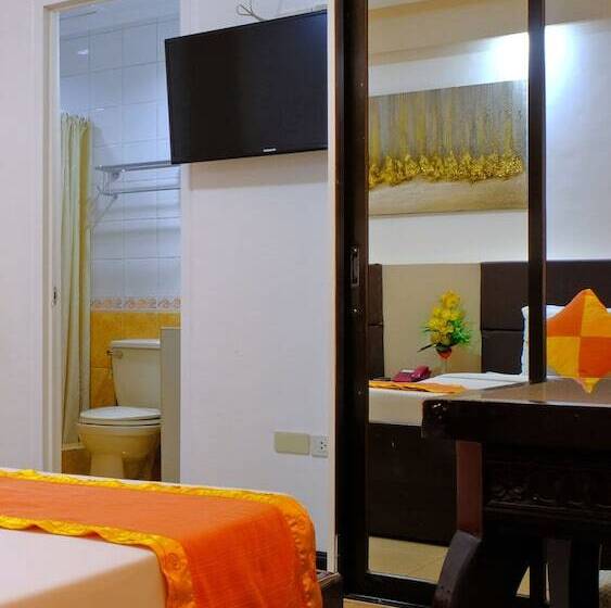 디럭스 트리플 룸, Boracay Holiday Resort