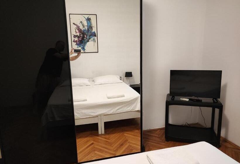 带共用浴室的标准房间, Private Accommodation Raspudic