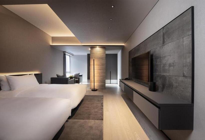 استودیوی استاندارد, Sansui Niseko