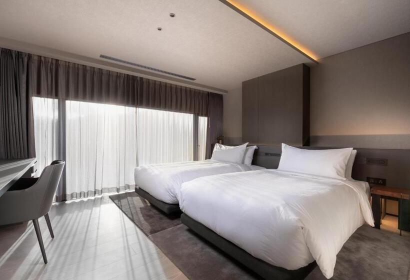 سوئیت دلوکس 2 خوابه, Sansui Niseko