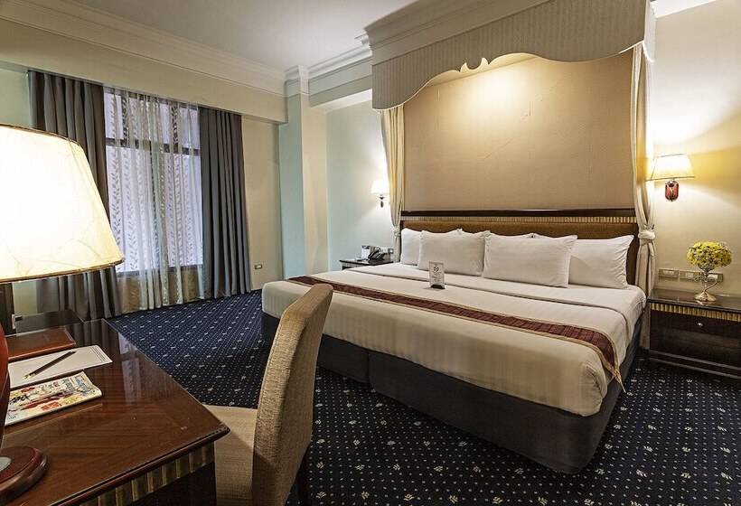 スイート, Sarrosa International Hotel And Residential Suites
