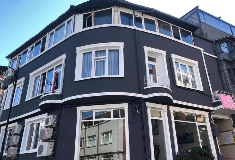 اتاق اکونومی, Bahaus Hostel