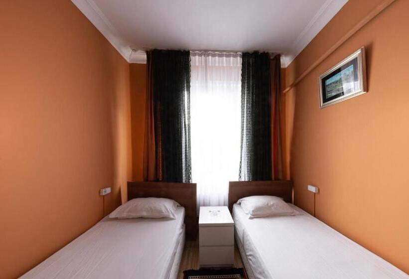 اتاق اکونومی, Bahaus Hostel