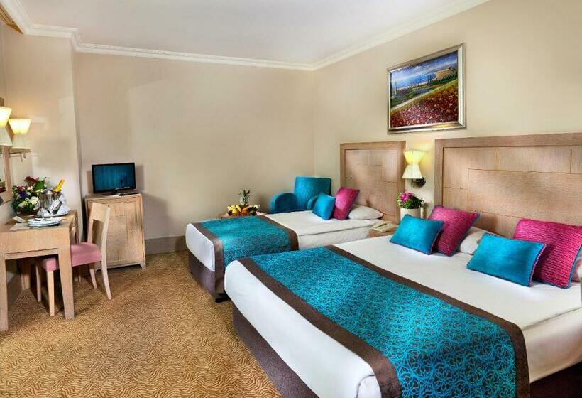 스탠다드 트리플 룸, Crystal De Luxe Resort & Spa   All Inclusive