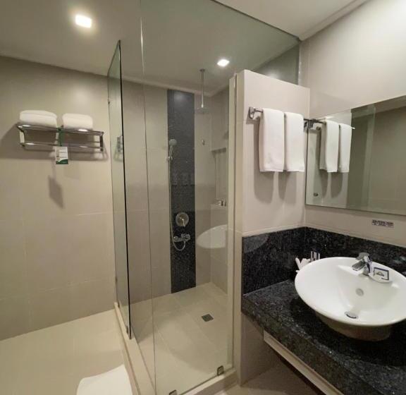 Люкс Кровать Кинг, Days Hotel By Wyndham Iloilo
