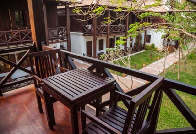 Президентский Люкс, Chitchareune Mouangluang