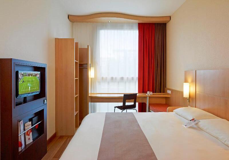 Номер Стандарт, Ibis Warszawa Reduta