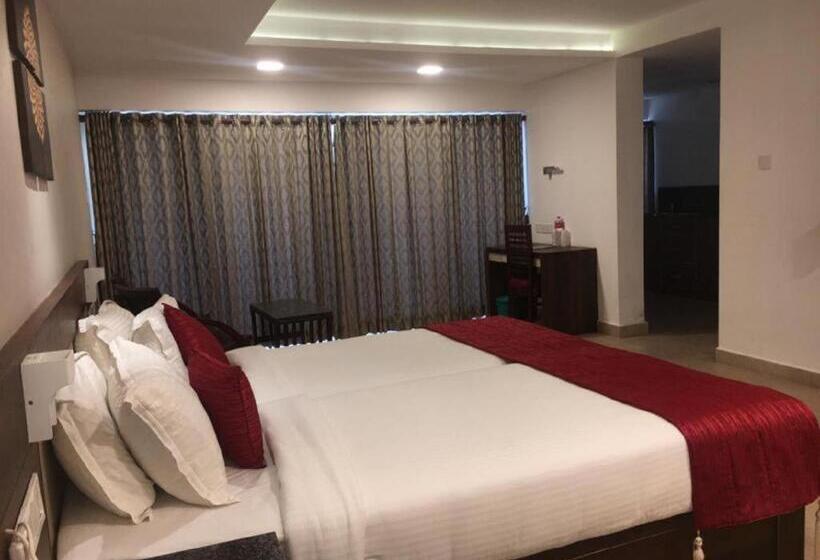 סוויטה אקזקיוטיב, Sea Face