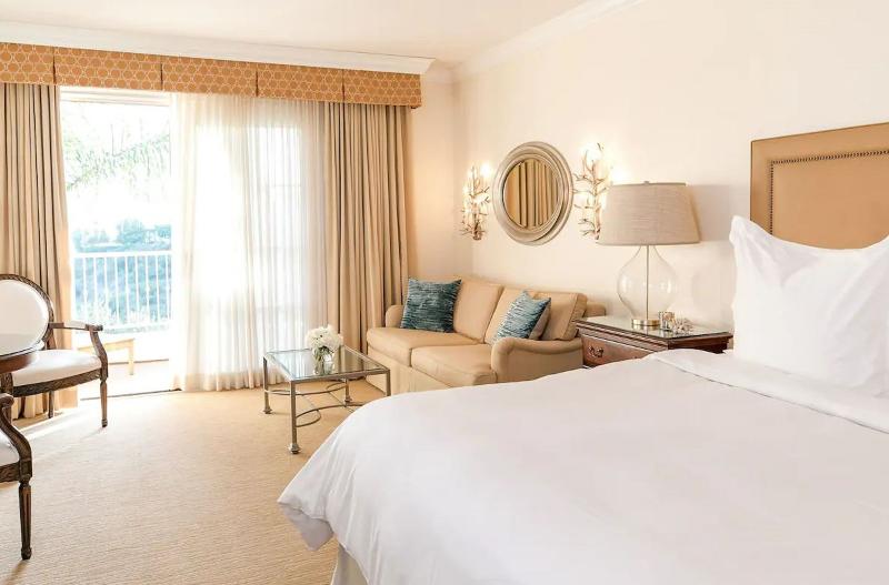 Люкс Кровать Кинг, Days Inn & Suites By Wyndham Cleburne Tx