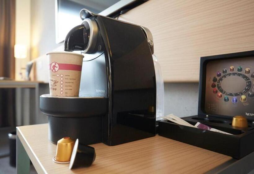 اتاق استاندارد با تخت بزرگ, Mercure Valenciennes Centre