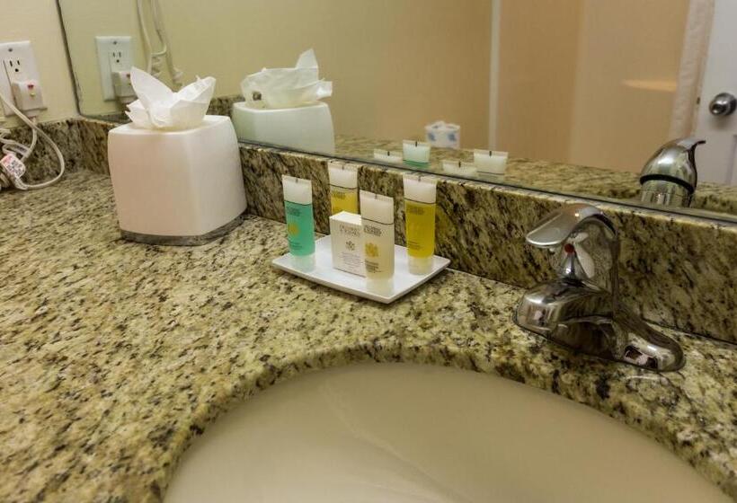 سوییت, Sunshine Suites Resort