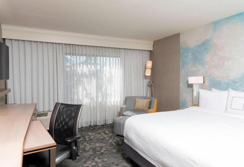 스탠다드 룸 킹사이즈 침대, Courtyard By Marriott Livermore