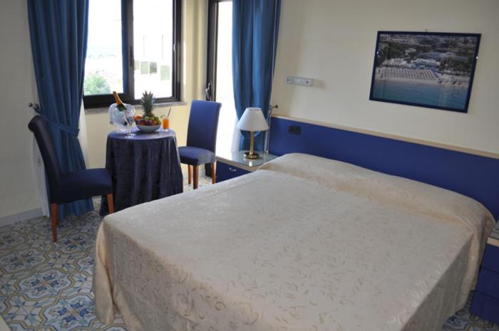 اتاق استاندارد با بالکن, Grand Hotel La Playa