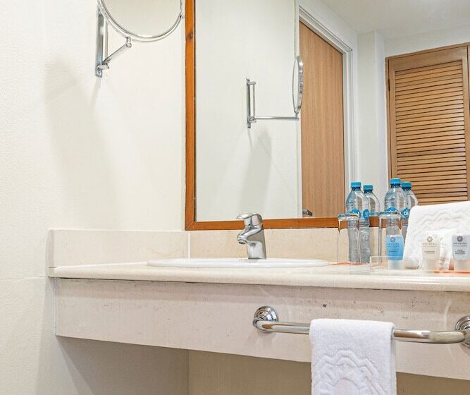 اتاق استاندارد با چشم‌انداز باغ, Krystal Grand Puerto Vallarta