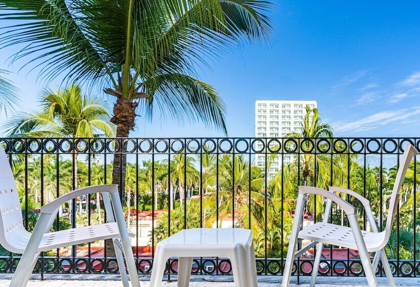 اتاق استاندارد با چشم‌انداز باغ, Krystal Grand Puerto Vallarta