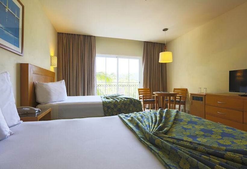 اتاق استاندارد با چشم‌انداز باغ, Krystal Grand Puerto Vallarta