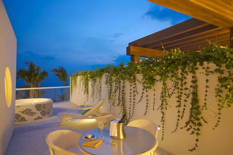 سوییت جونیور, Krystal Grand Puerto Vallarta