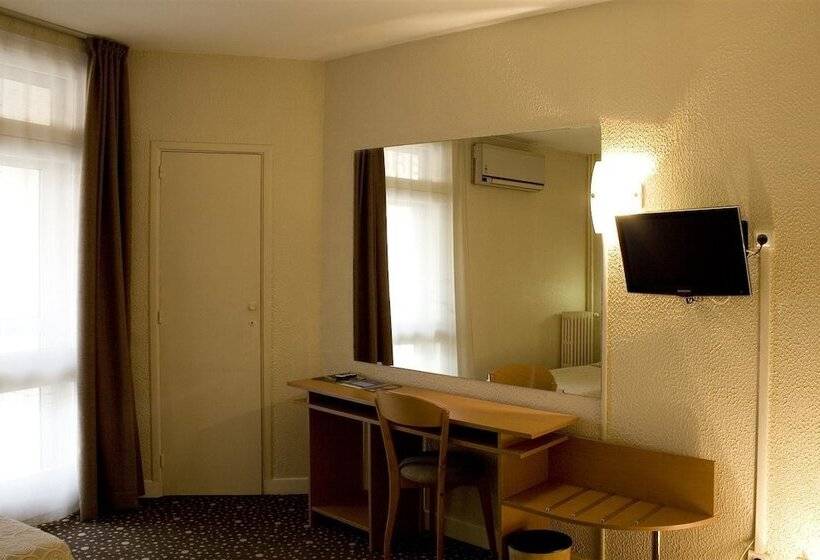 Номер Стандарт Трехместный, Ours Blanc  Place Victor Hugo