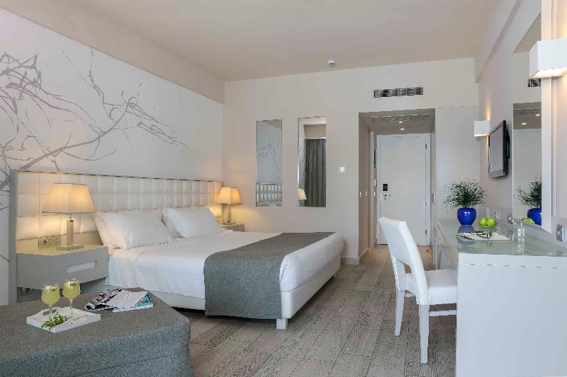 Номер Deluxe Вид на Море Боковой, Princess Andriana Resort & Spa  Ultra Allinclusive