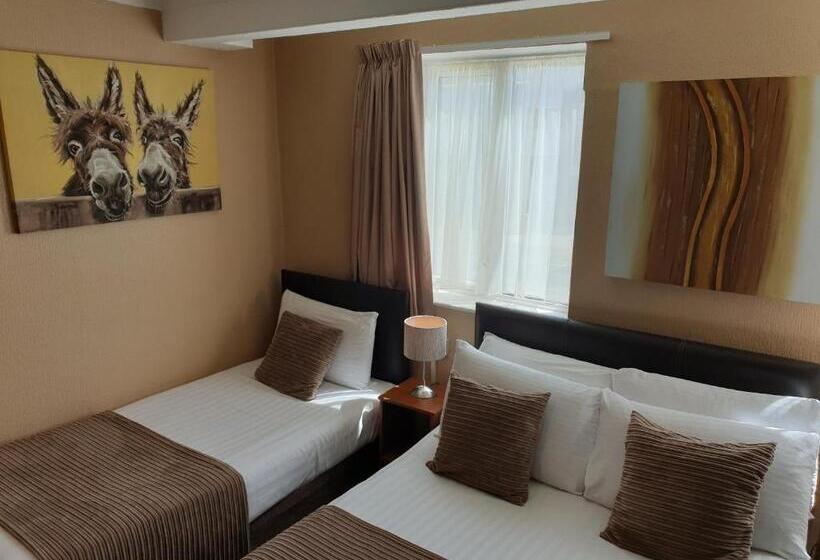 Quarto Familiar, Corona Blackpool