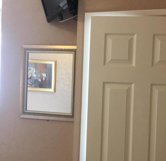 Quarto Economy, Corona Blackpool