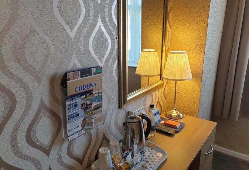이코노미 룸, Corona Blackpool