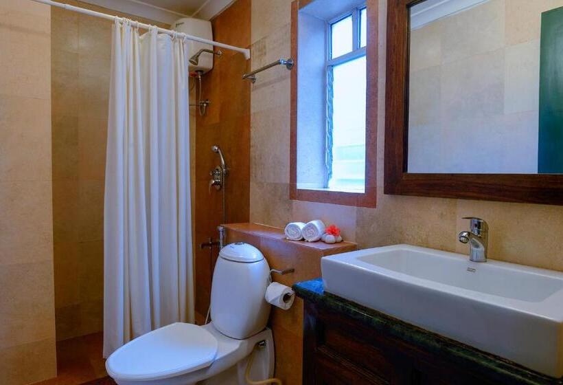 스탠다드 스튜디오, Treehouse Blue Hotel & Serviced Apartments