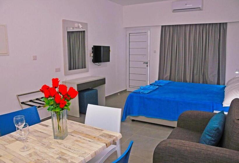 Студия Deluxe, Kaos Hotel Apartments