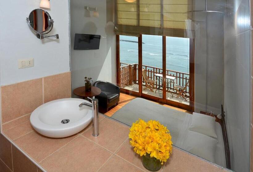 اتاق لوکس با بالکن و چشم‌انداز دریا, Second Home Peru
