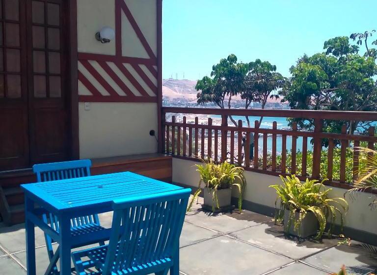 اتاق استاندارد با تراس و چشم‌انداز دریا, Second Home Peru