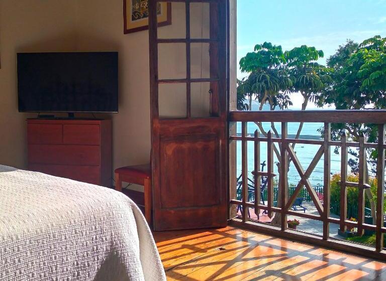 اتاق استاندارد با تراس و چشم‌انداز دریا, Second Home Peru
