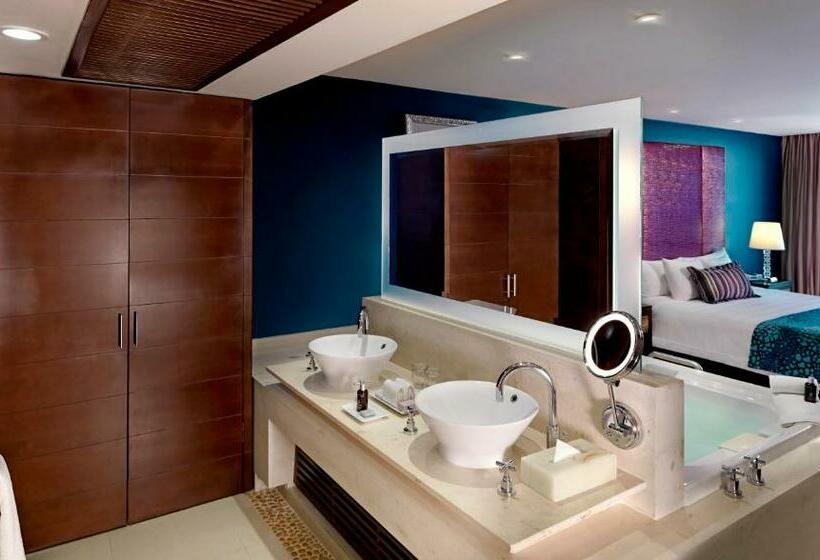 Cameră Deluxe Pat King Size, Hard Rock Hotel Cancun   All Inclusive