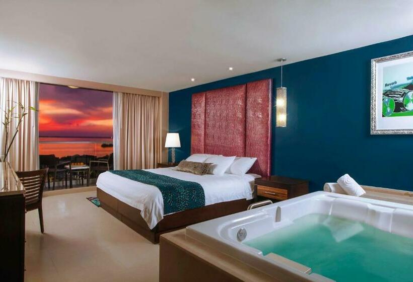 Cameră Deluxe Pat King Size, Hard Rock Hotel Cancun   All Inclusive