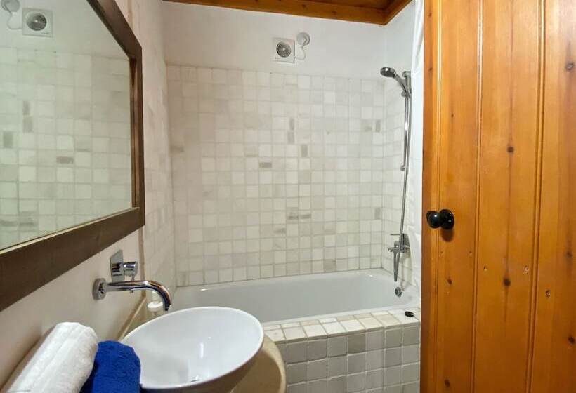 Апартаменты 1 Спальня, Eveleos Country House