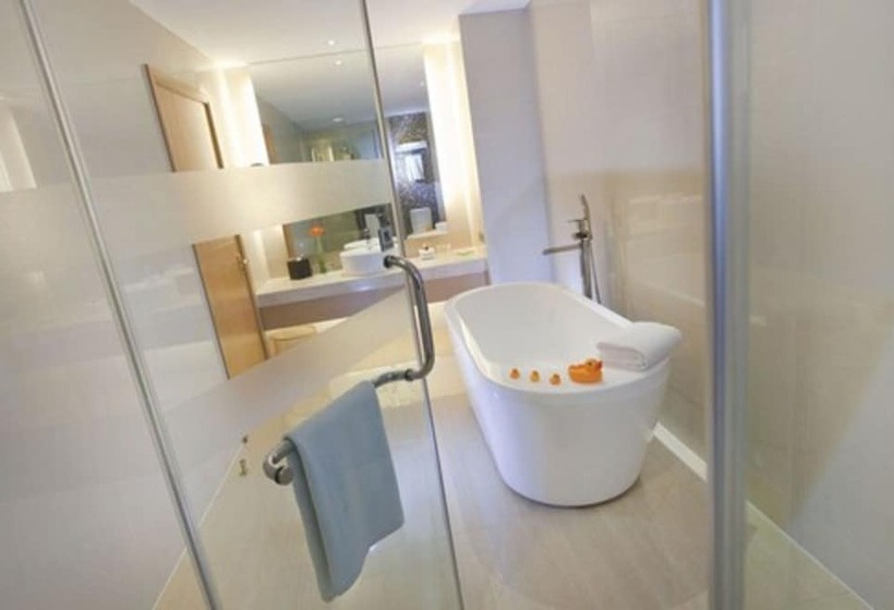 Номер Deluxe, Dorsett Wuhan