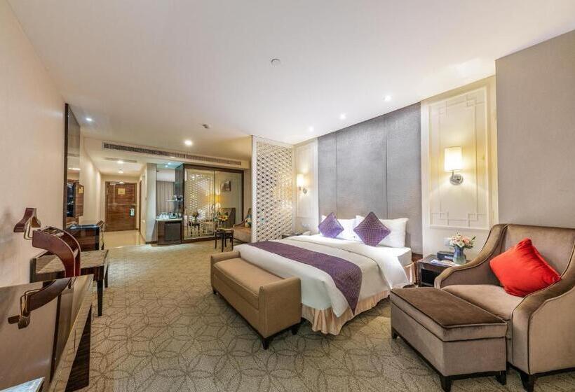 Номер Клуб, Dorsett Wuhan