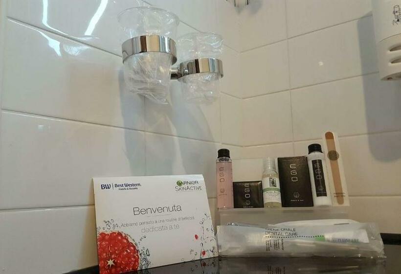 Номер Стандарт Трехместный, Best Western Premier Chc Airport